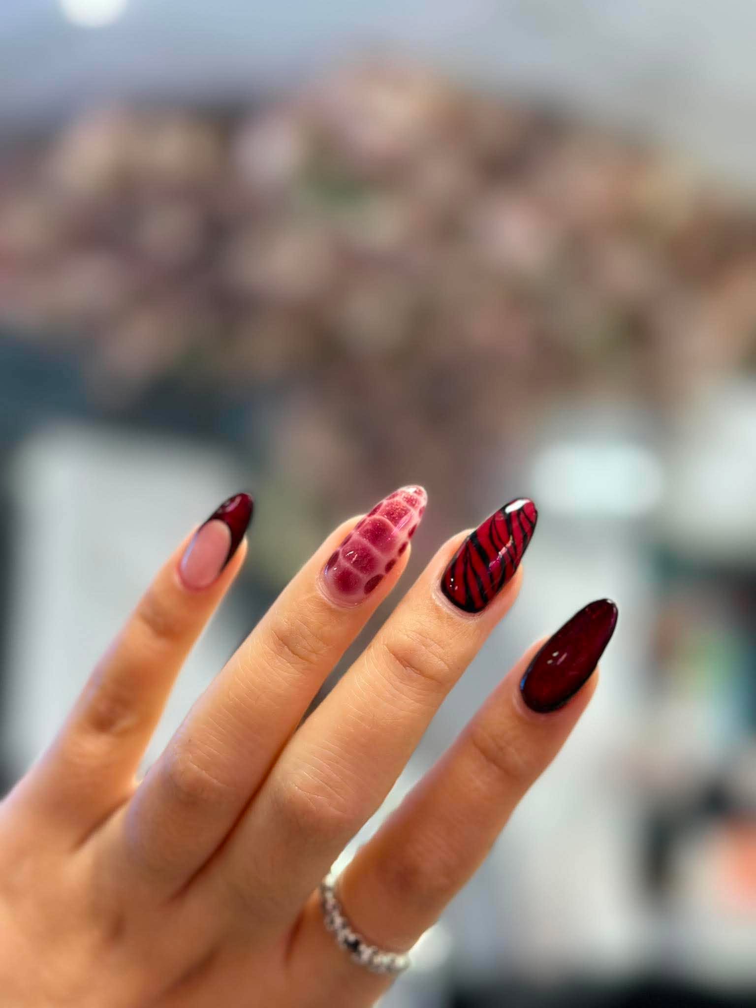 Elegant nail finish